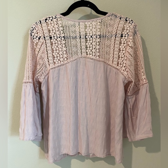 Unbranded Amazon Dusty Pink Top/Blouse Eyelet Lace Button Down Bell Sleeve Sz M - Picture 2 of 5